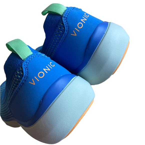 Vionic
Kallie Knit Slip-Ons Azure blue size 8 - Picture 3 of 9